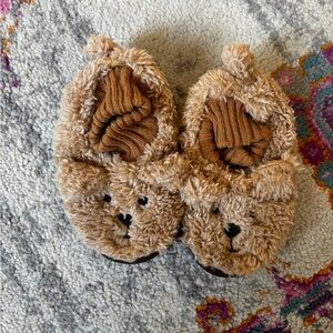 Baby Gap Fuzzy Bear Toddler Slippers - Tan Size M 7/8 Never Worn